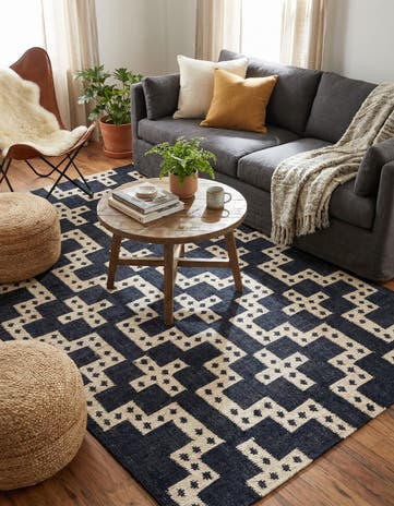 5' 1 x 8' Hand Woven Kilim Wool Rug
