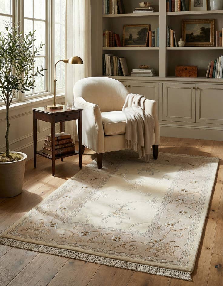 Detail image of  2' 11 x 4' 11  Hand Knotted Darya Wool Rug