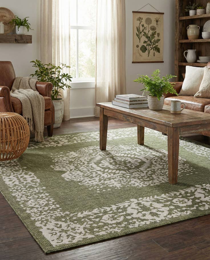 Detail image of 7' 10 x 7' 10 Easy-Clean Traditional Indoor / Outdoor Square Rug