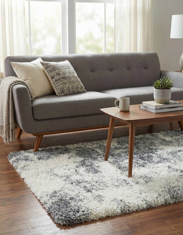 Detail image of 3' 3 x 5' 3 Soft Touch Shag Rug