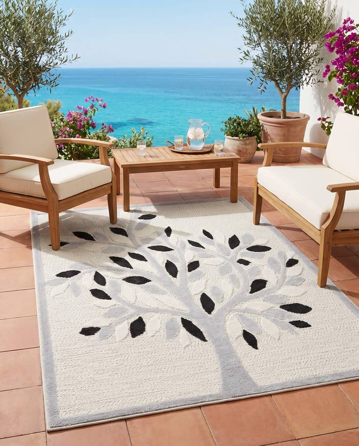 Detail image of 5' 3 x 7' 7 Easy-Clean Indoor / Outdoor Rug