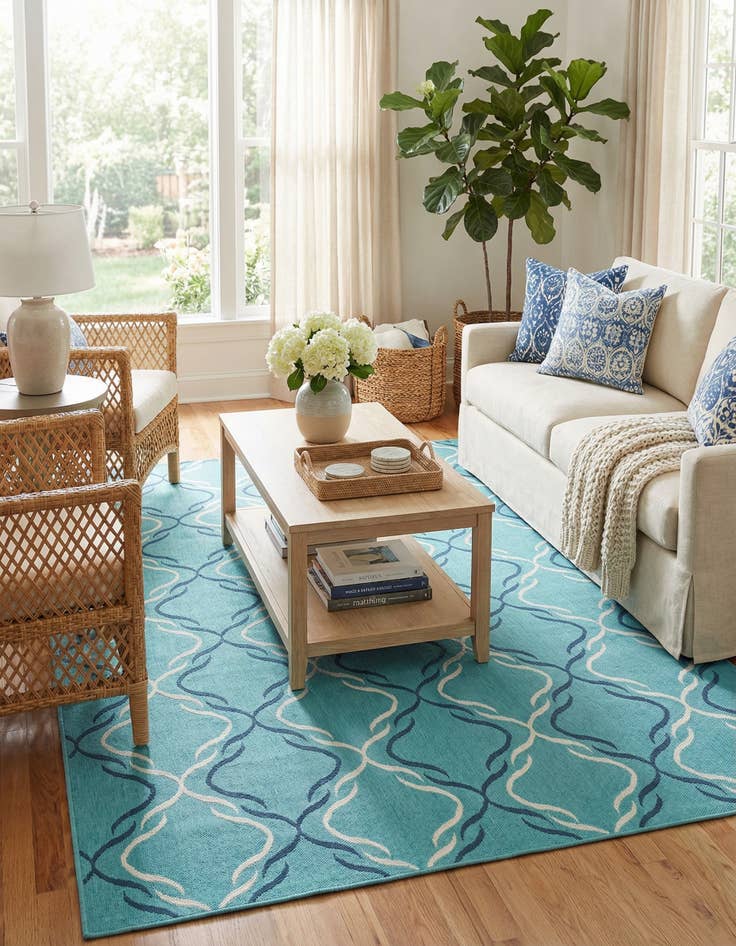 Detail image of  7' 10 x 7' 10  Washable Lattice Indoor / Outdoor Square Rug