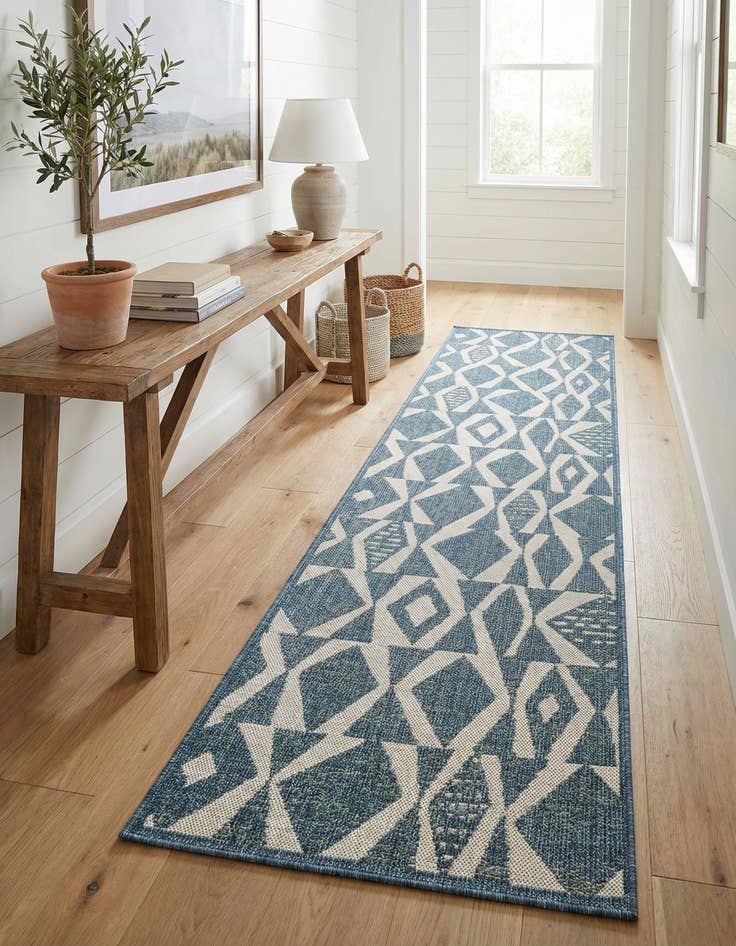 Detail image of  2' 7 x 12'  Washable Baja Indoor / Outdoor Runner Rug