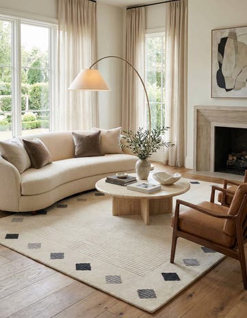 5' 7 x 8' Hand Knotted Darya Wool Rug