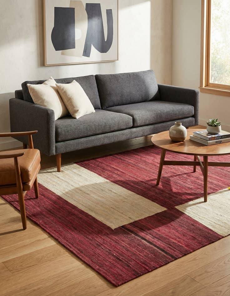 Detail image of  4' 3 x 5' 9  Hand Woven Kilim Modern Wool Rug