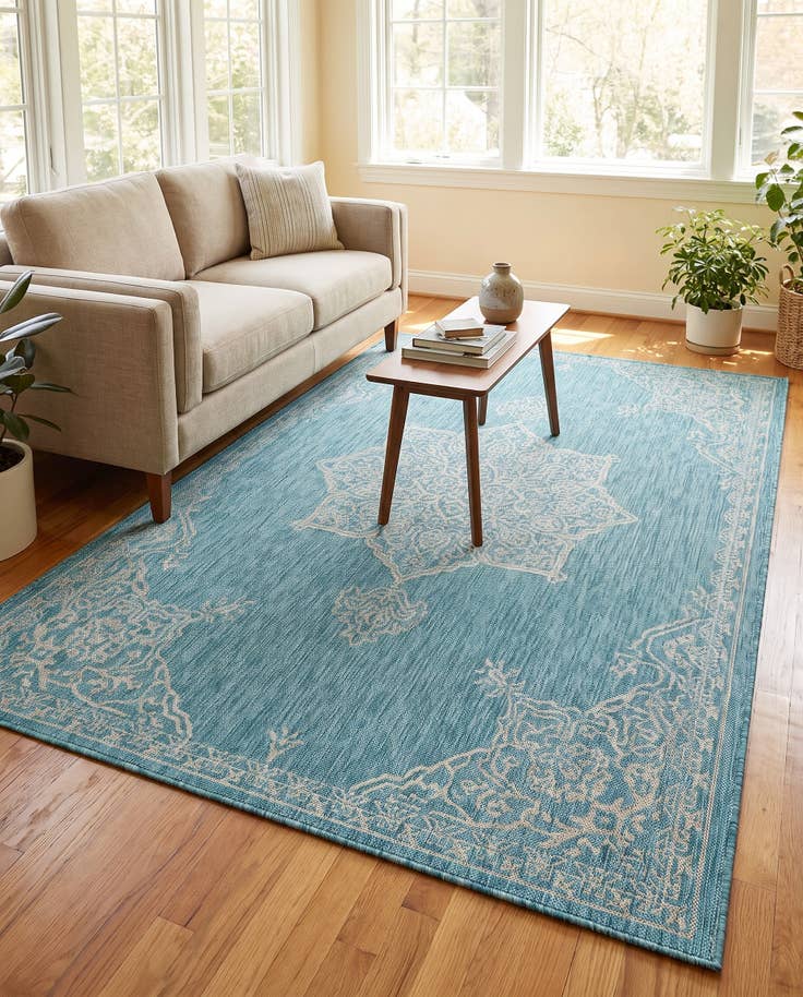 Detail image of 5' 3 x 8' Easy-Clean Traditional Indoor / Outdoor Rug