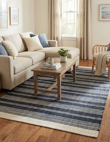 5' 1 x 8' Hand Woven Lariat Rug