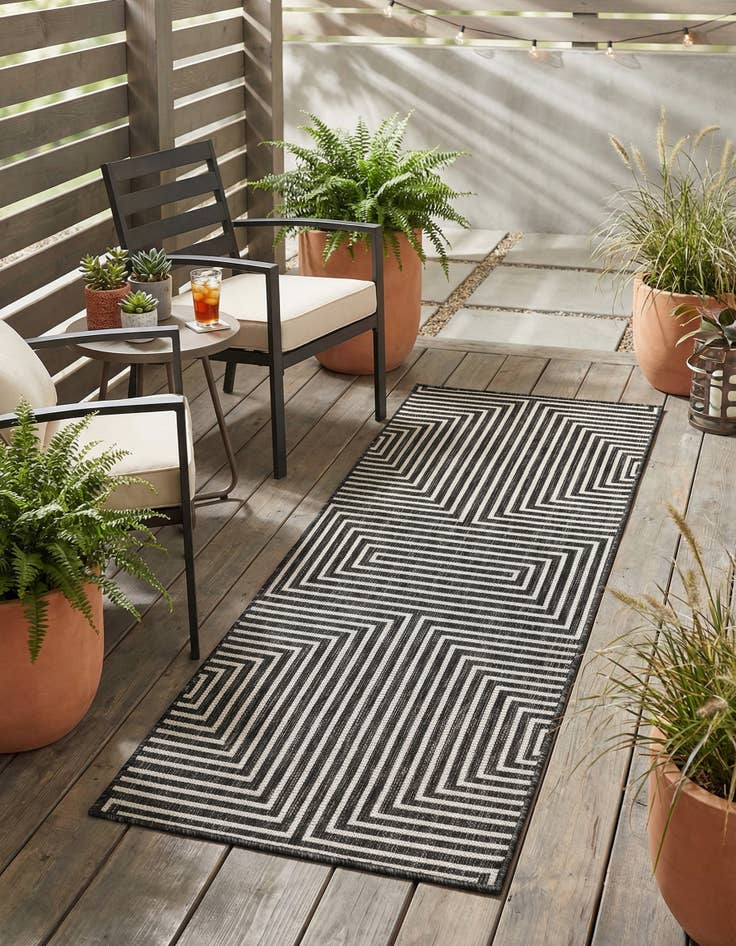 Detail image of 2' x 5' 3 Easy-Clean Modern Indoor / Outdoor Runner Rug