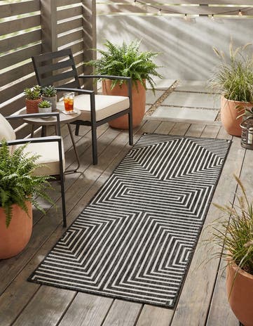 Black and White Easy-Clean Modern Indoor / Outdoor Runner Rug