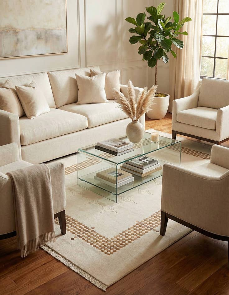 Detail image of 6' 11 x 9' 9  Hand Knotted Darya Wool Rug