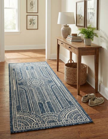2' x 5' 3 Easy-Clean Traditional Indoor / Outdoor Runner Rug