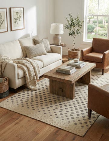 4' 9 x 6' 8 Hand Knotted Darya Wool Rug