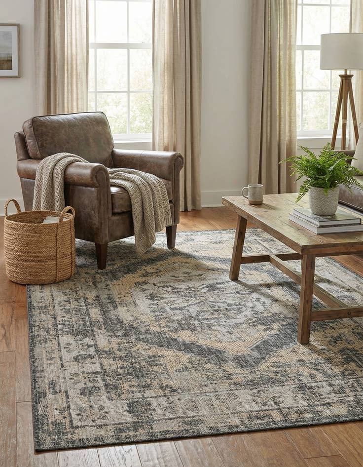 Detail image of 5' 3 x 8'  Washable Traditional Indoor / Outdoor Rug