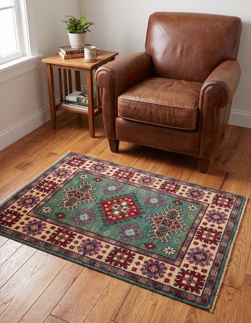 2' 9 x 4' Hand Knotted Kazak Rug