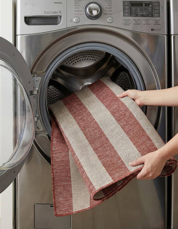 Detail image of 5' 3 x 5' 3  Washable Striped Indoor / Outdoor Square Rug