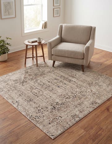 5' 3 x 5' 3 Villa Square Rug