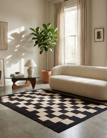 4' 4 x 6' Hand Woven Kilim Modern Wool Rug