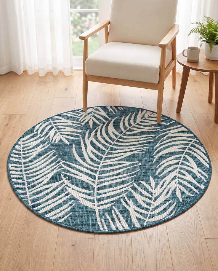 Detail image of 4' x 4' Easy-Clean Botanical Indoor / Outdoor Round Rug