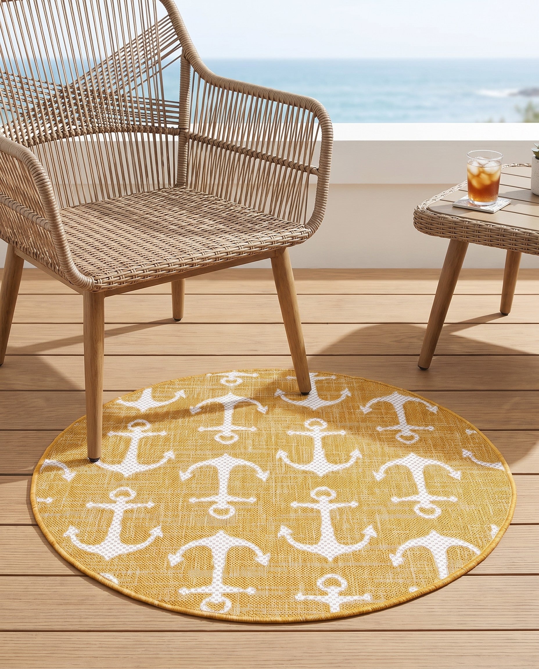 3' x 3' Easy-Clean Coastal Indoor / Outdoor Round Rug