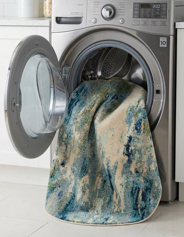 Detail image of 6' x 6'  Washable Spectrum Round Rug