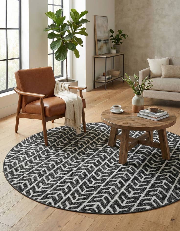 Detail image of 8' x 8' Easy-Clean Sabrina Soto Aston Indoor / Outdoor Round Rug