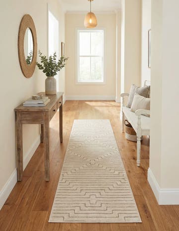 White and Silver Vogue Geo Runner Rug