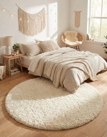 5' 3 x 5' 3 Marilyn Monroe&trade; Shag Round Rug