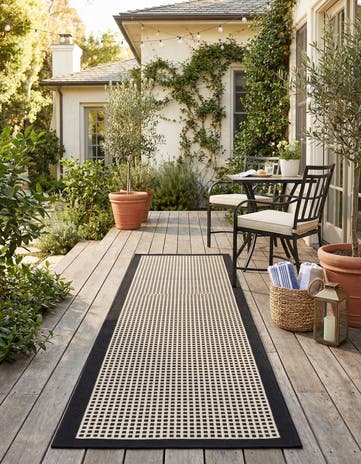 2' x 5' Easy-Clean Border Indoor / Outdoor Runner Rug