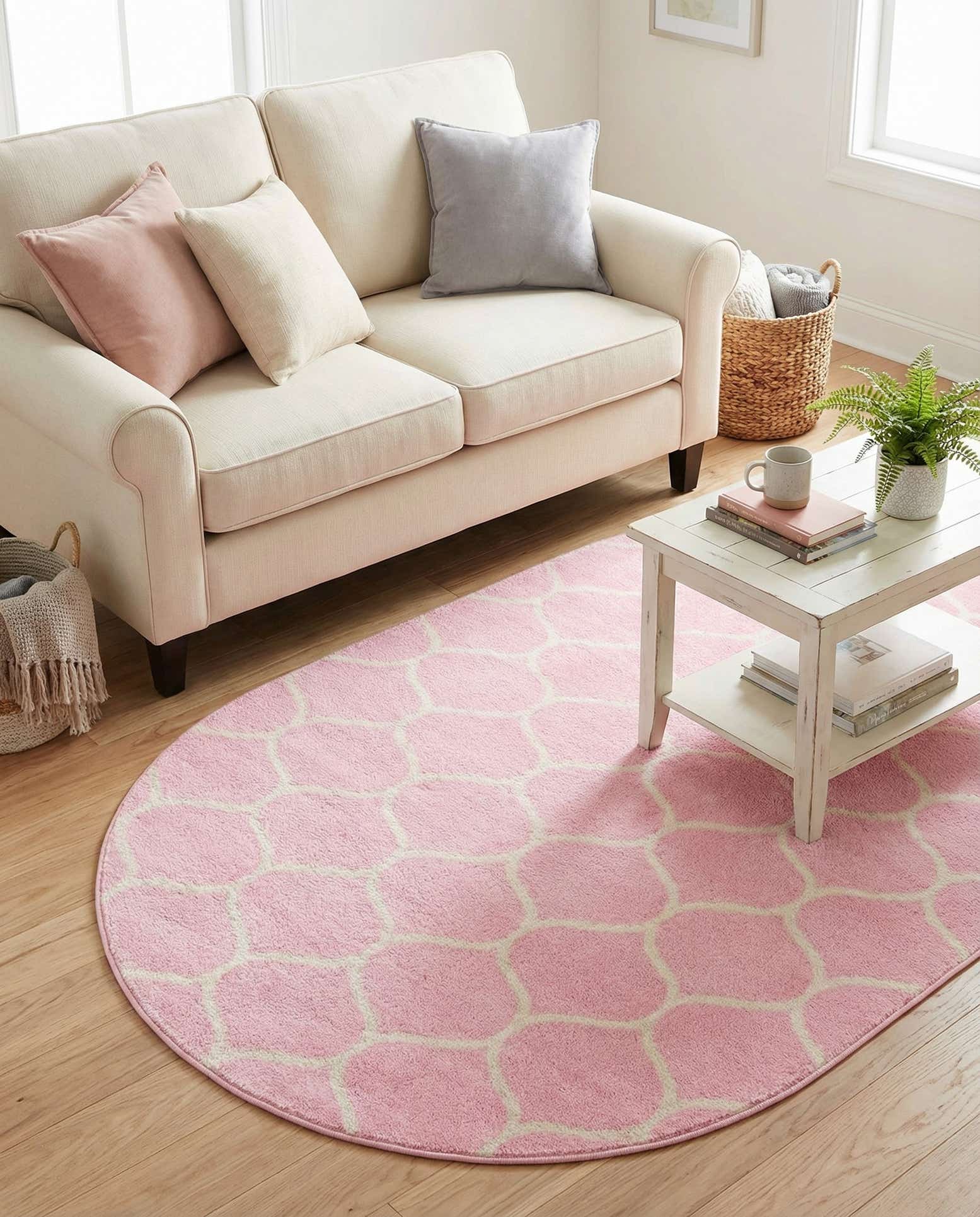 3' x 5' 3 Lattice Frieze Oval Rug