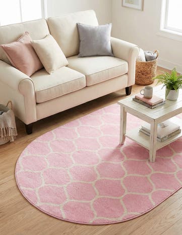 3' x 5' 3 Lattice Frieze Oval Rug