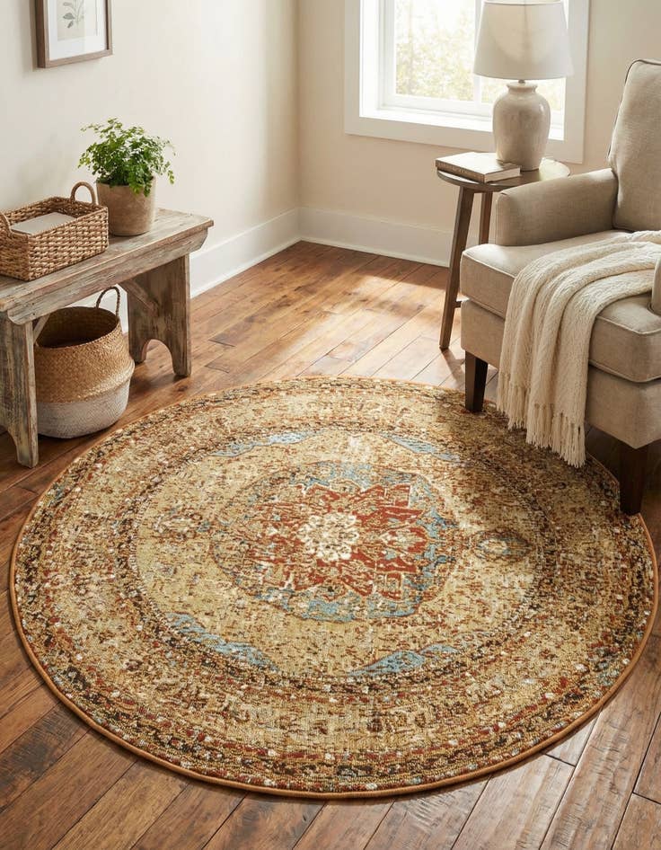 Detail image of 4' x 4'  Washable Traditional Indoor / Outdoor Round Rug