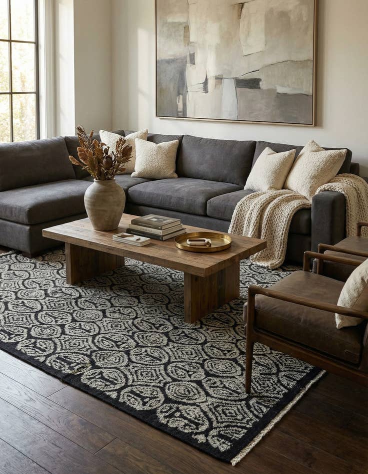 Detail image of 8' 5 x 9' 6  Hand Knotted Darya Wool Rug