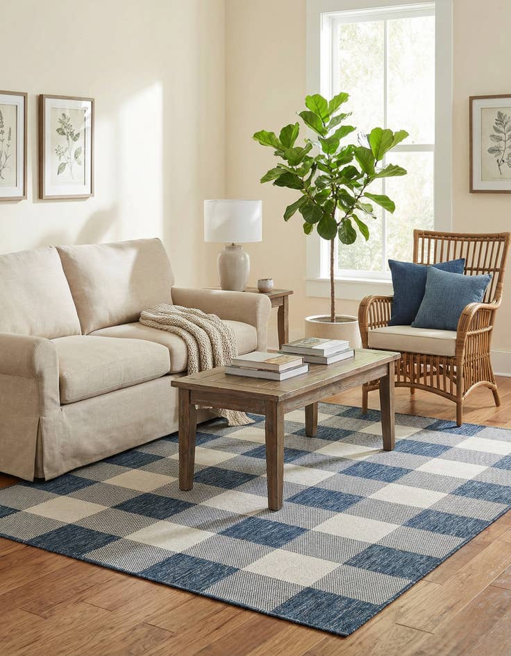 Detail image of 5' 3 x 8' Easy-Clean Checkered Indoor / Outdoor Rug