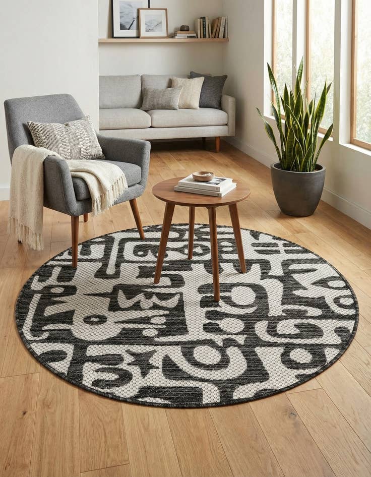 Detail image of 3' x 3'  Washable Modern Indoor / Outdoor Round Rug