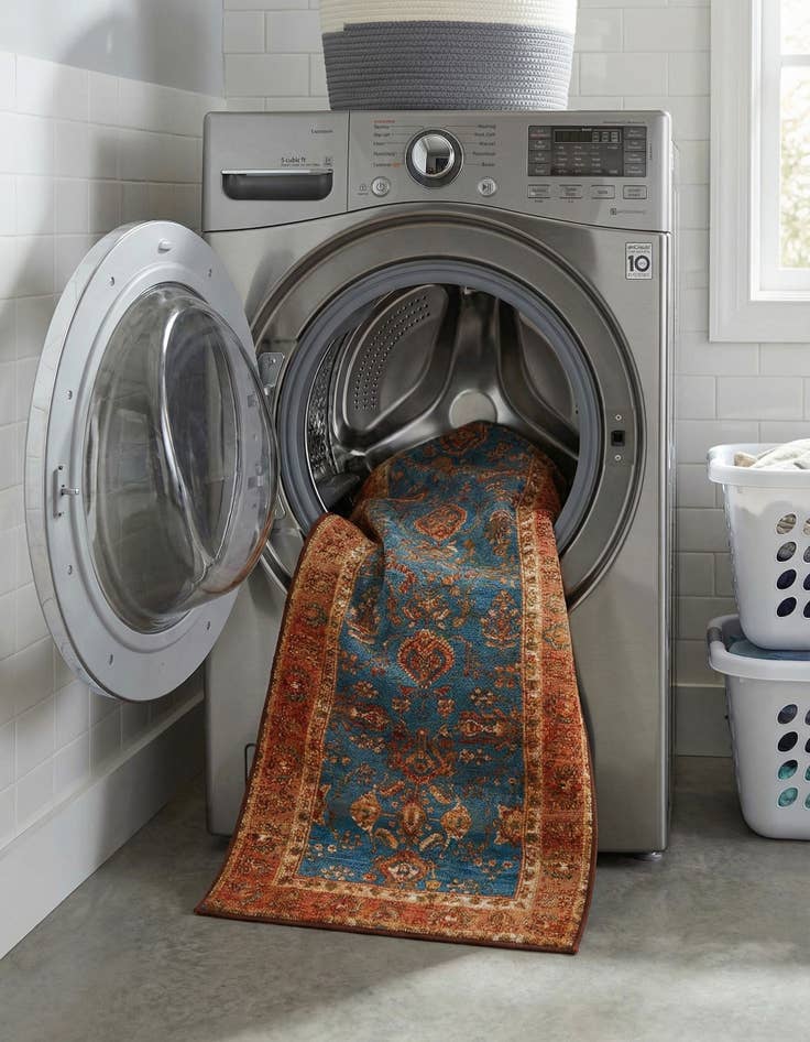 Detail image of 2' 7 x 12'  Washable Traditional Indoor / Outdoor Runner Rug