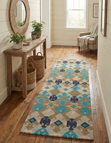 2' 7 x 8' Luna Runner Rug