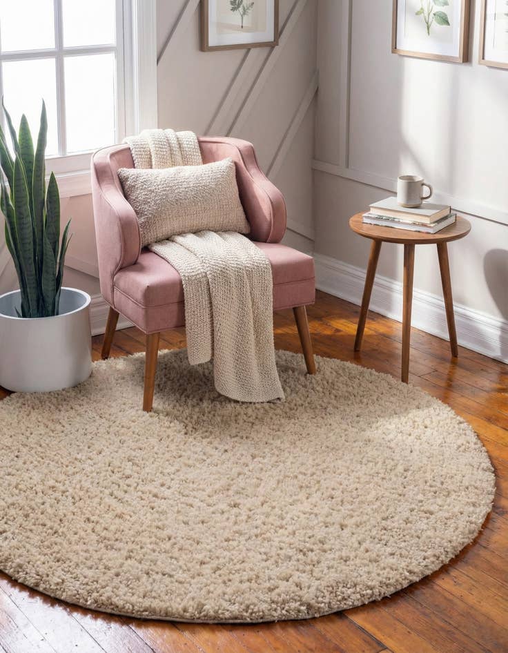 Detail image of  2' x 2' Zermatt Shag Round Rug