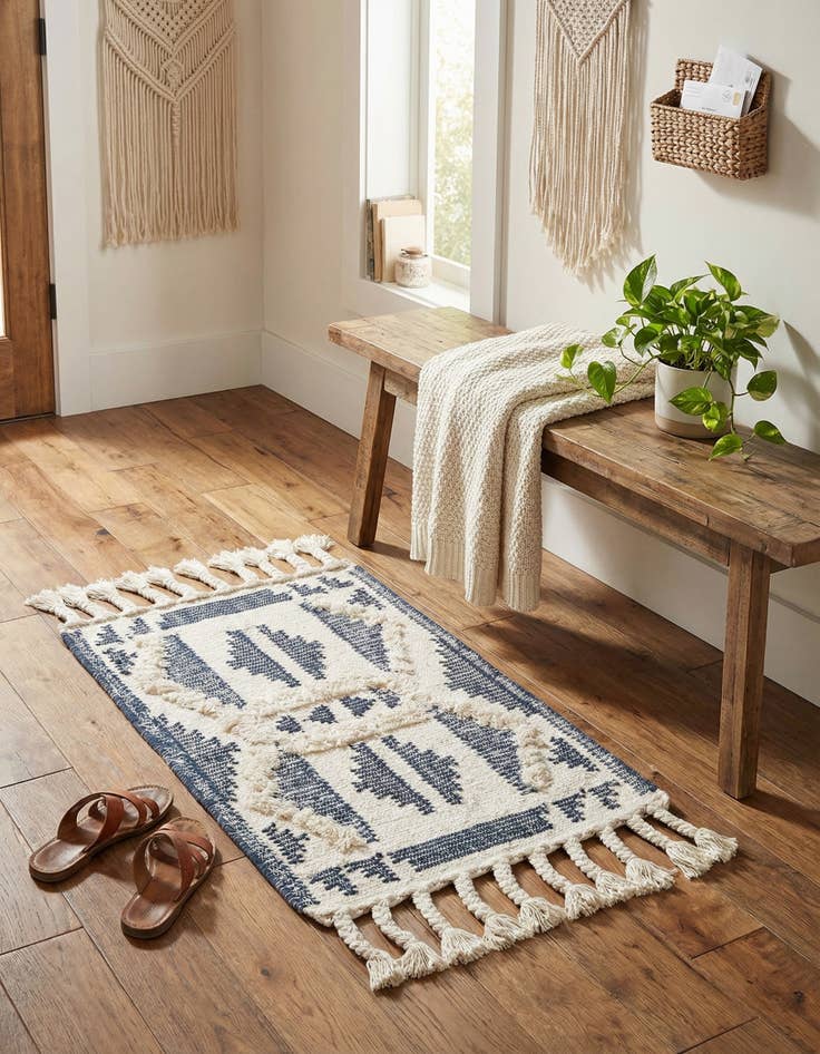 Detail image of 2' x 3' 1  Hand Woven Arizona Wool Rug