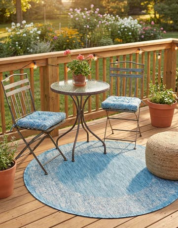 Aqua Easy-Clean Border Indoor / Outdoor Round Rug