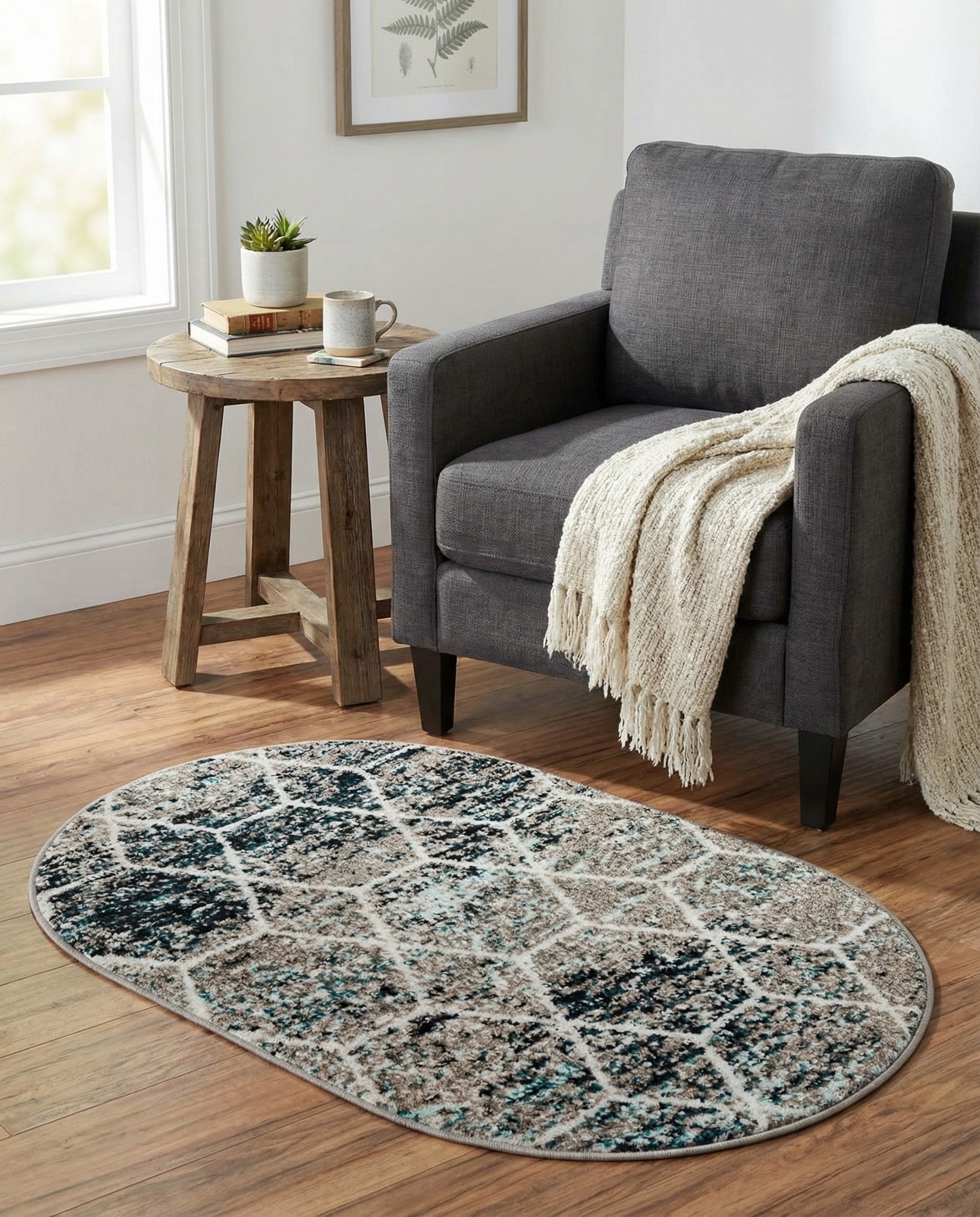  2' x 3' Lattice Frieze Oval Rug