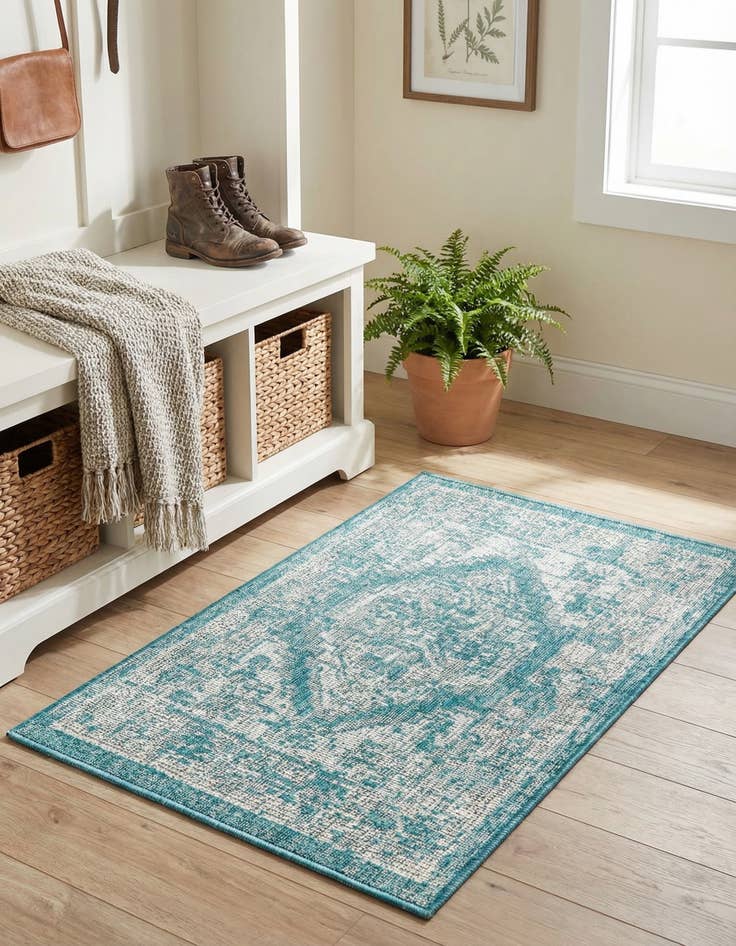 Detail image of 2' x 3'  Washable Traditional Indoor / Outdoor Rug