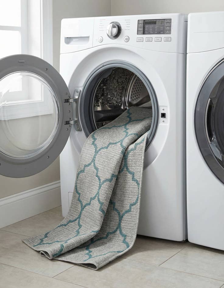 Detail image of 2' 7 x 10'  Washable Trellis Indoor / Outdoor Runner Rug