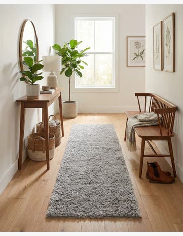 2' 7 x 10' Zermatt Shag Runner Rug