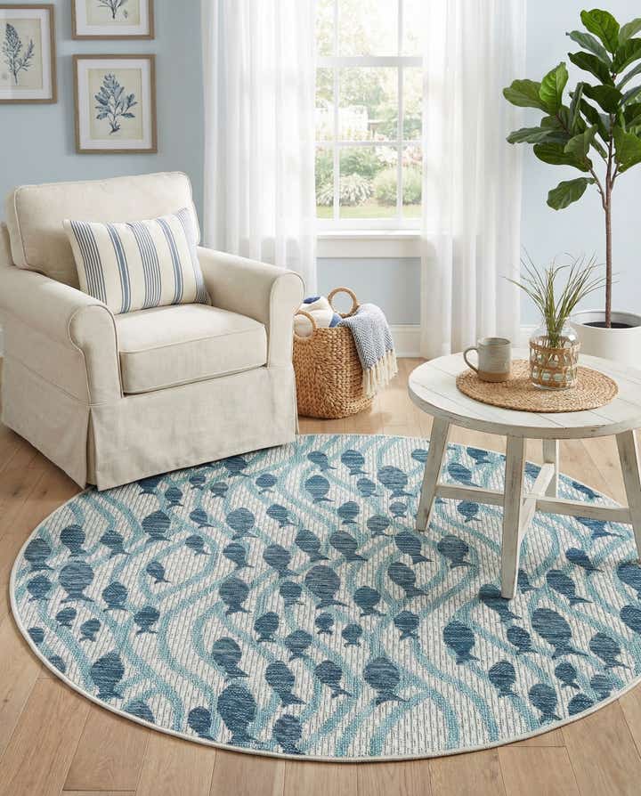 4' 1 x 4' 1 Easy-Clean Coastal Indoor / Outdoor Round Rug