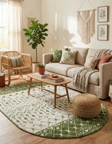 5' 3 x 8' Moroccan Trellis Oval Rug