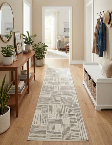 2' 7 x 10' Hanahan Runner Rug
