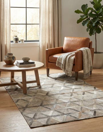 3' 10 x 5' 10 Cowhide Leather Rug