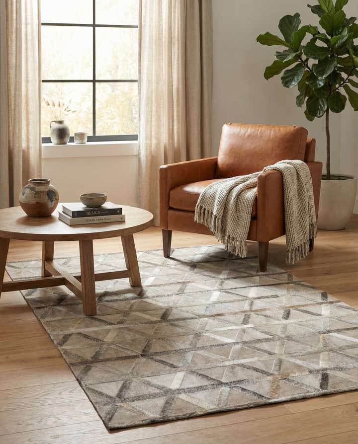 3' 10 x 5' 10 Cowhide Leather Rug