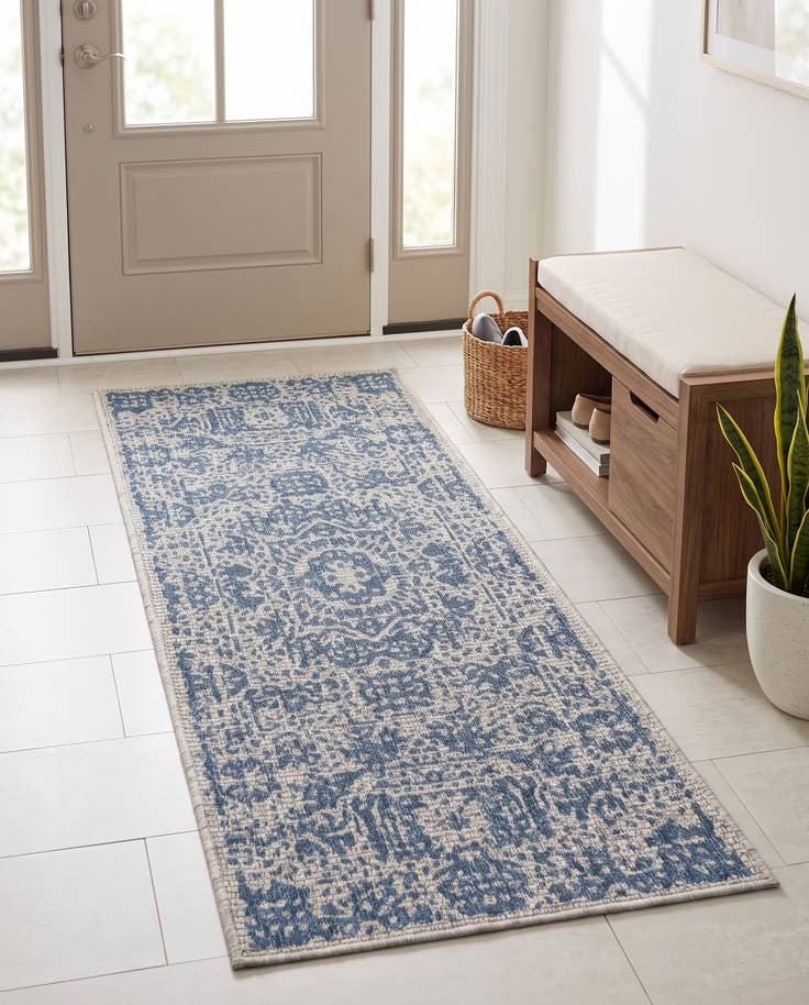 Detail image of 2' x 5' Easy-Clean Traditional Indoor / Outdoor Runner Rug