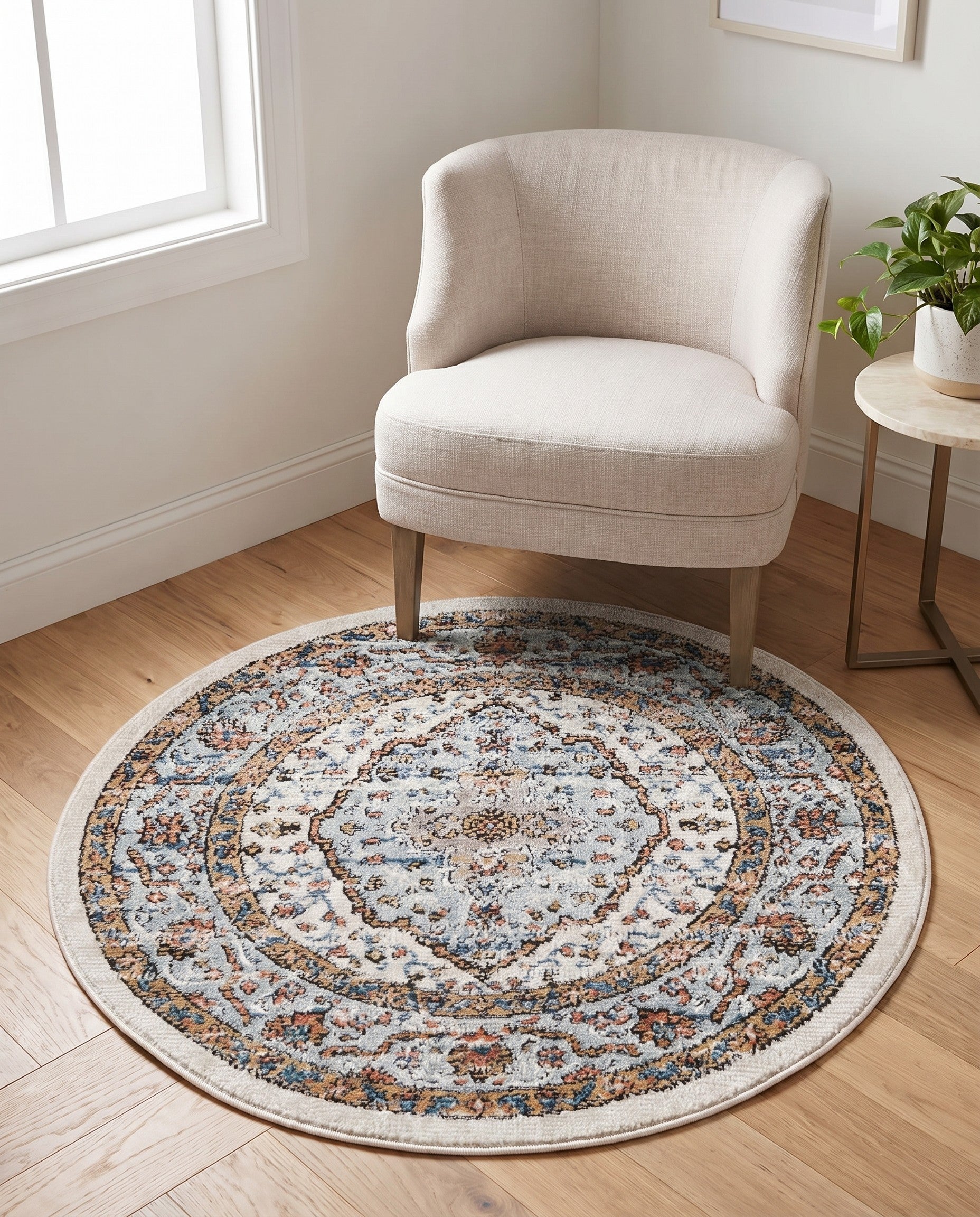 3' 3 x 3' 3 Nyla Round Rug
